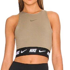 NWT Nike Top